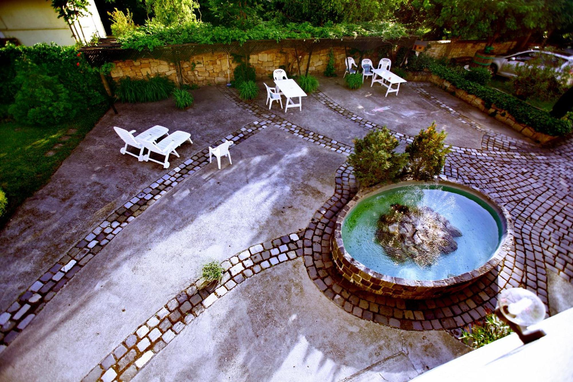 Keszi Panzio Hotell Budakeszi Exteriör bild