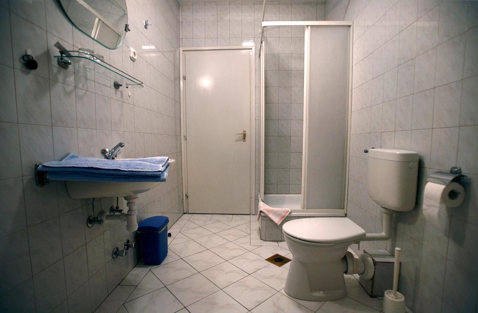 Keszi Panzio Hotell Budakeszi Exteriör bild